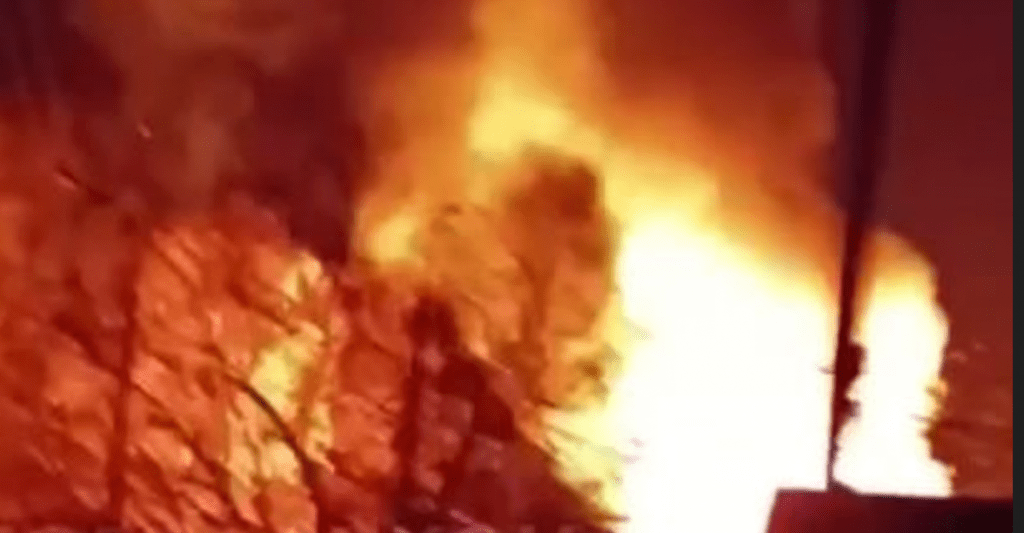 Russians shelled Kherson: residential buildings are on fire&nbsp;(video)